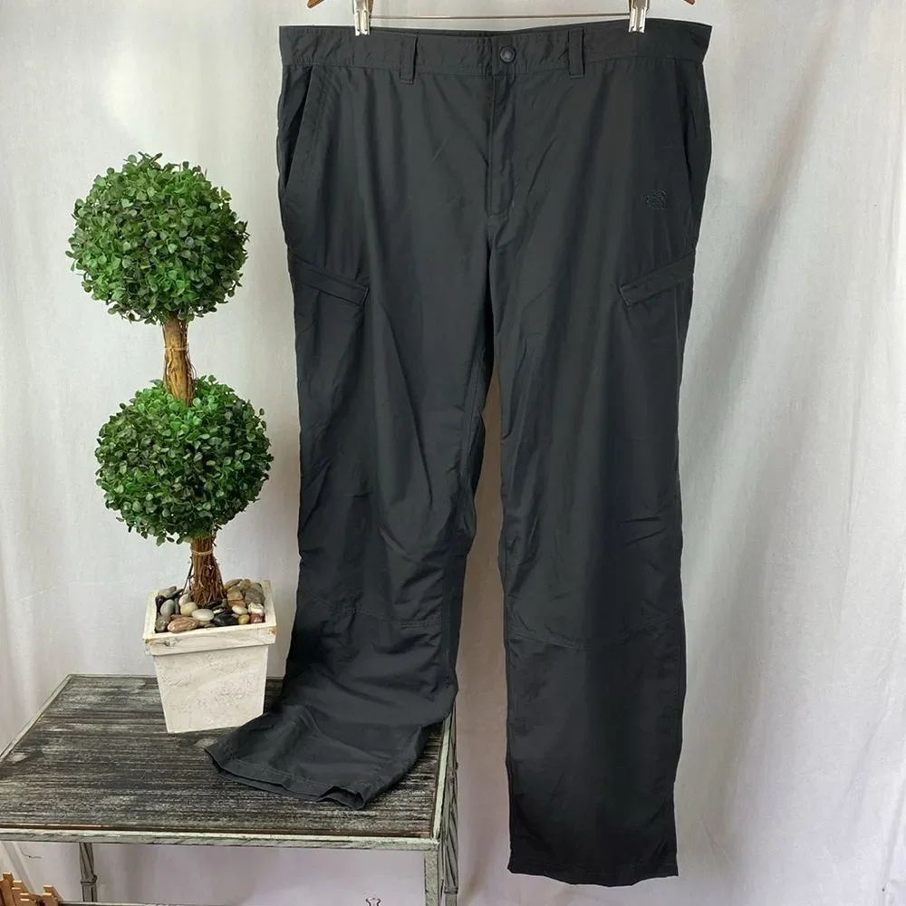 The North Face Gray Outdoor Sporty Athletic Nylon Cargo Pants 40